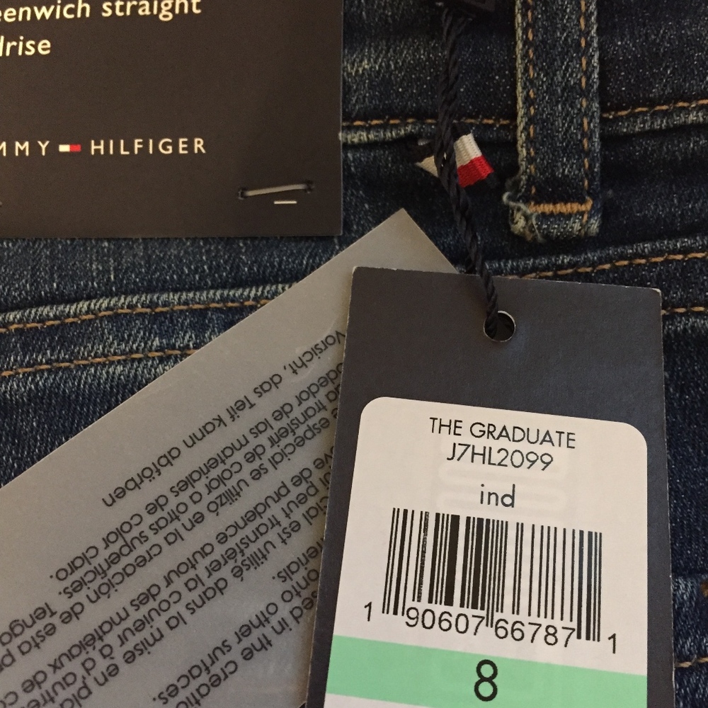 Mid-Rise Floral Embroidered Straight-Leg Jeans - Picture 2 of 6